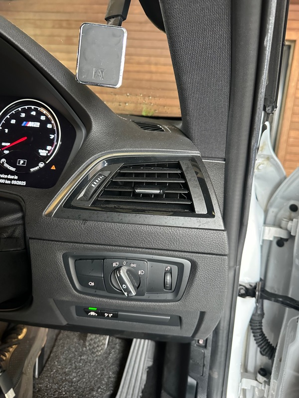 b9388bba-0be1-49ff-9685-69e61908e874