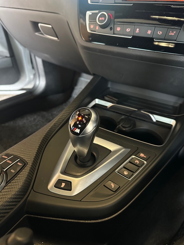 d998f381-9c9b-4dbe-b55f-b790684ca000